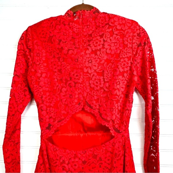 H&M Women’s Red Lace Dress Long sleeve Open Back Knee Length Gold label Sz 4 - Picture 7 of 14